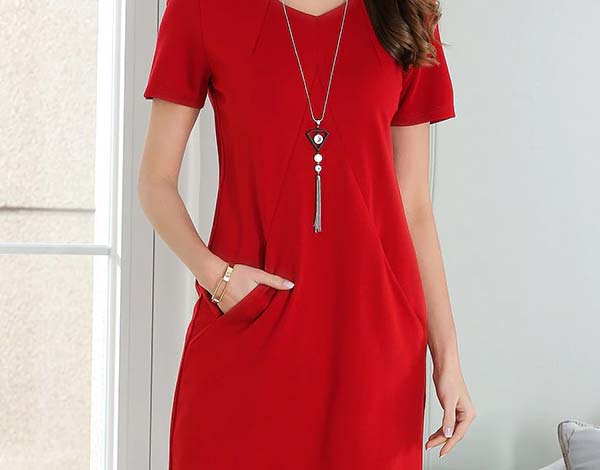 انتخاب رنگ قرمز برای لباس