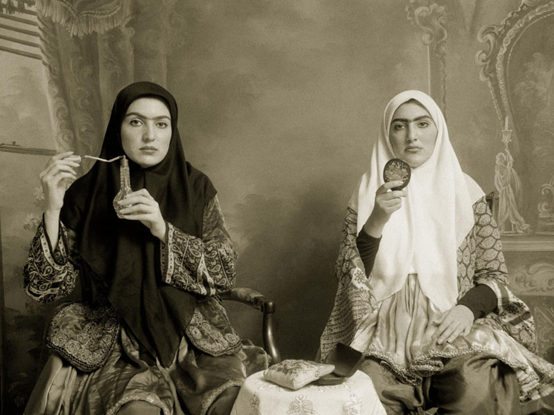 تصویر شاخص تاریخچه طراحی لباس در ایران